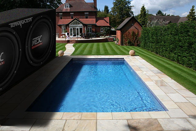 MTX Dream - Swomming Pool Shade Wall - Subwoofer